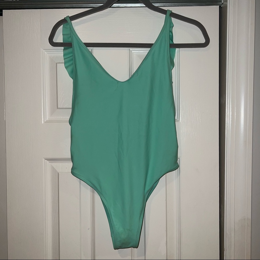 Backless one peice